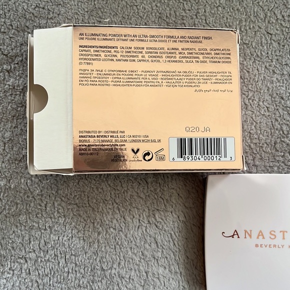 Anastasia Beverly Hills Ultra-Smooth, Radiant Highlighter, NIB - Picture 4 of 4